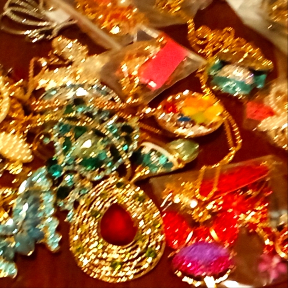 Vibrant Jewelry Collection,20 Piece's of New Betsey Johnson Jewelry With Tags